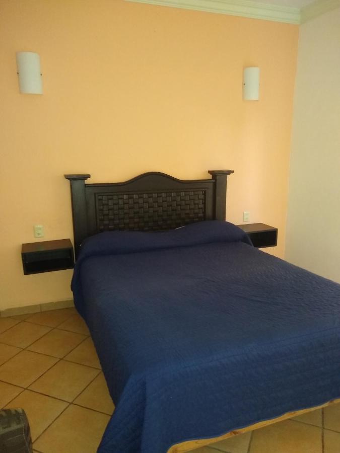 Hotel Quinta Del Descanso Cuautla  ภายนอก รูปภาพ
