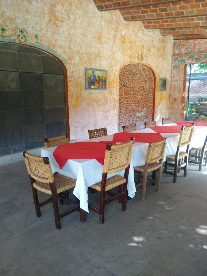 Hotel Quinta Del Descanso Cuautla  ภายนอก รูปภาพ