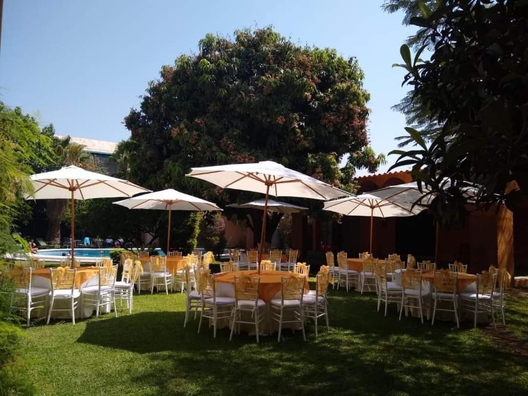 Hotel Quinta Del Descanso Cuautla  ภายนอก รูปภาพ