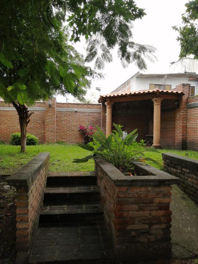 Hotel Quinta Del Descanso Cuautla  ภายนอก รูปภาพ