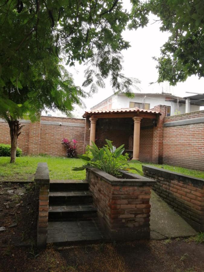 Hotel Quinta Del Descanso Cuautla  ภายนอก รูปภาพ
