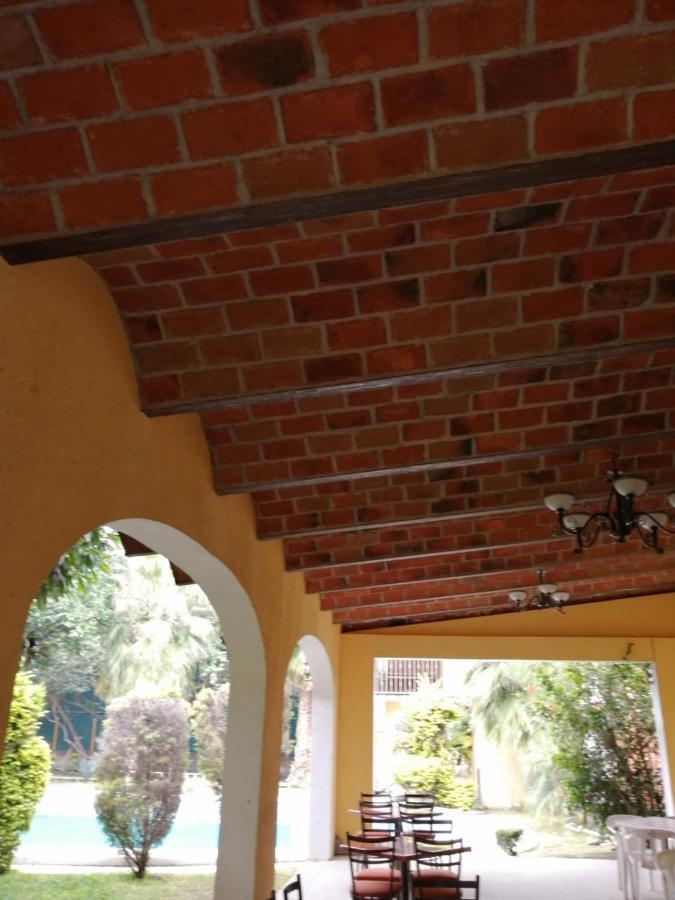 Hotel Quinta Del Descanso Cuautla  ภายนอก รูปภาพ